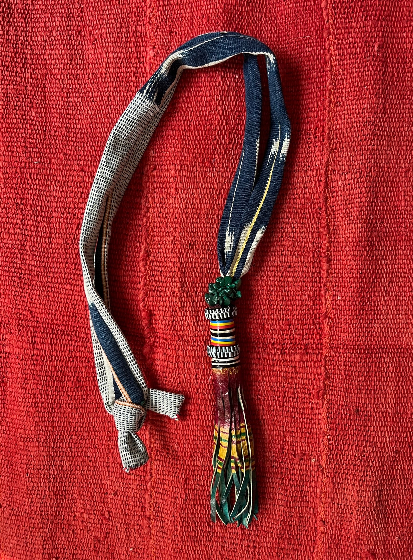 CURIOUS TRAVELER necklace