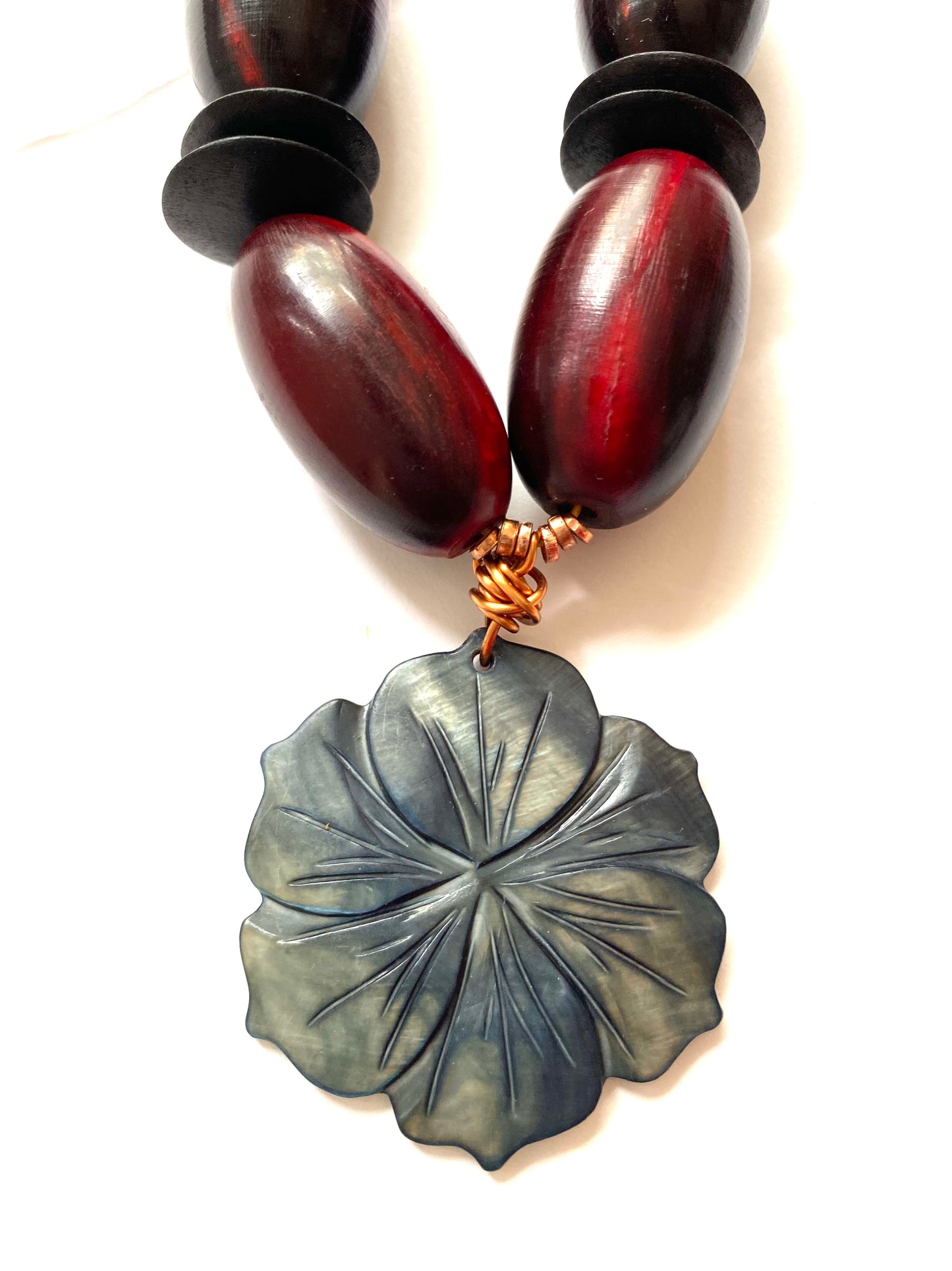 YESSENIA necklace