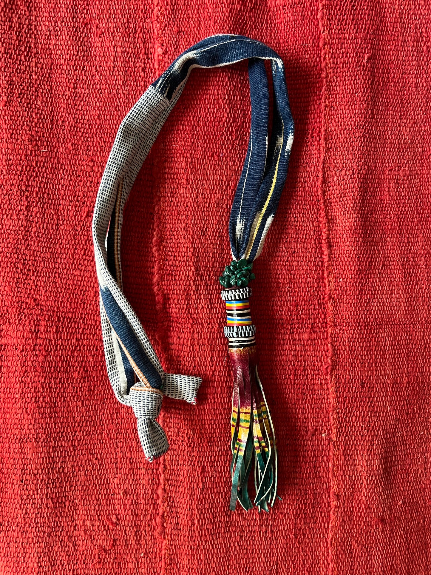 CURIOUS TRAVELER necklace