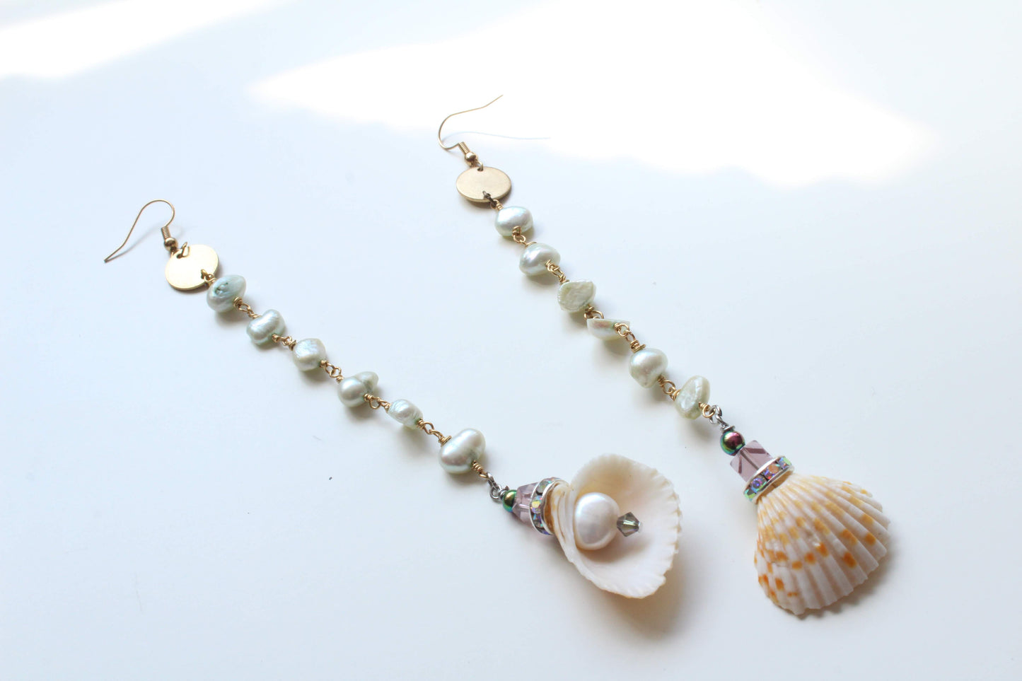 Clamshell drop pearl shoulder duster earrings