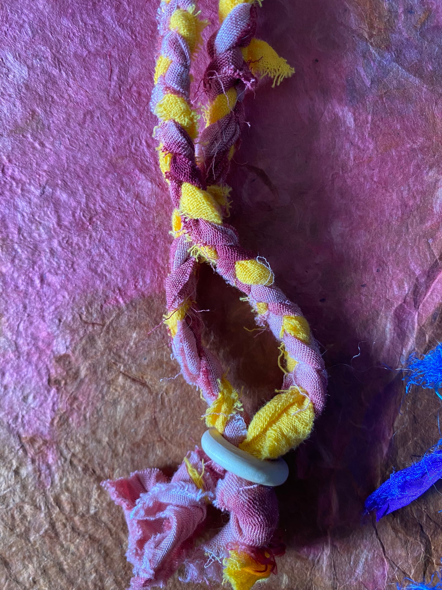 LOOSELY BOUND necklace