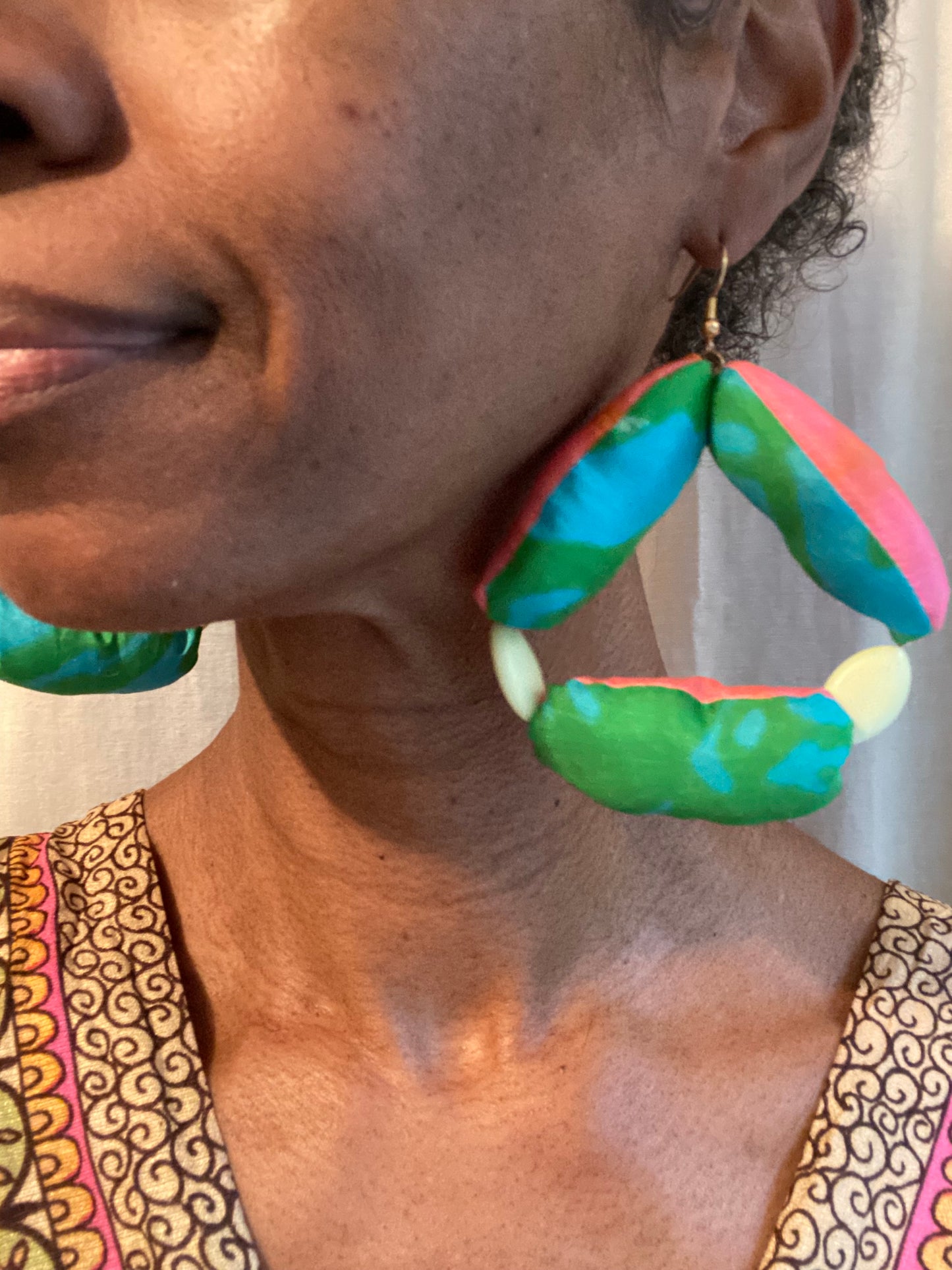 MONÉT earrings