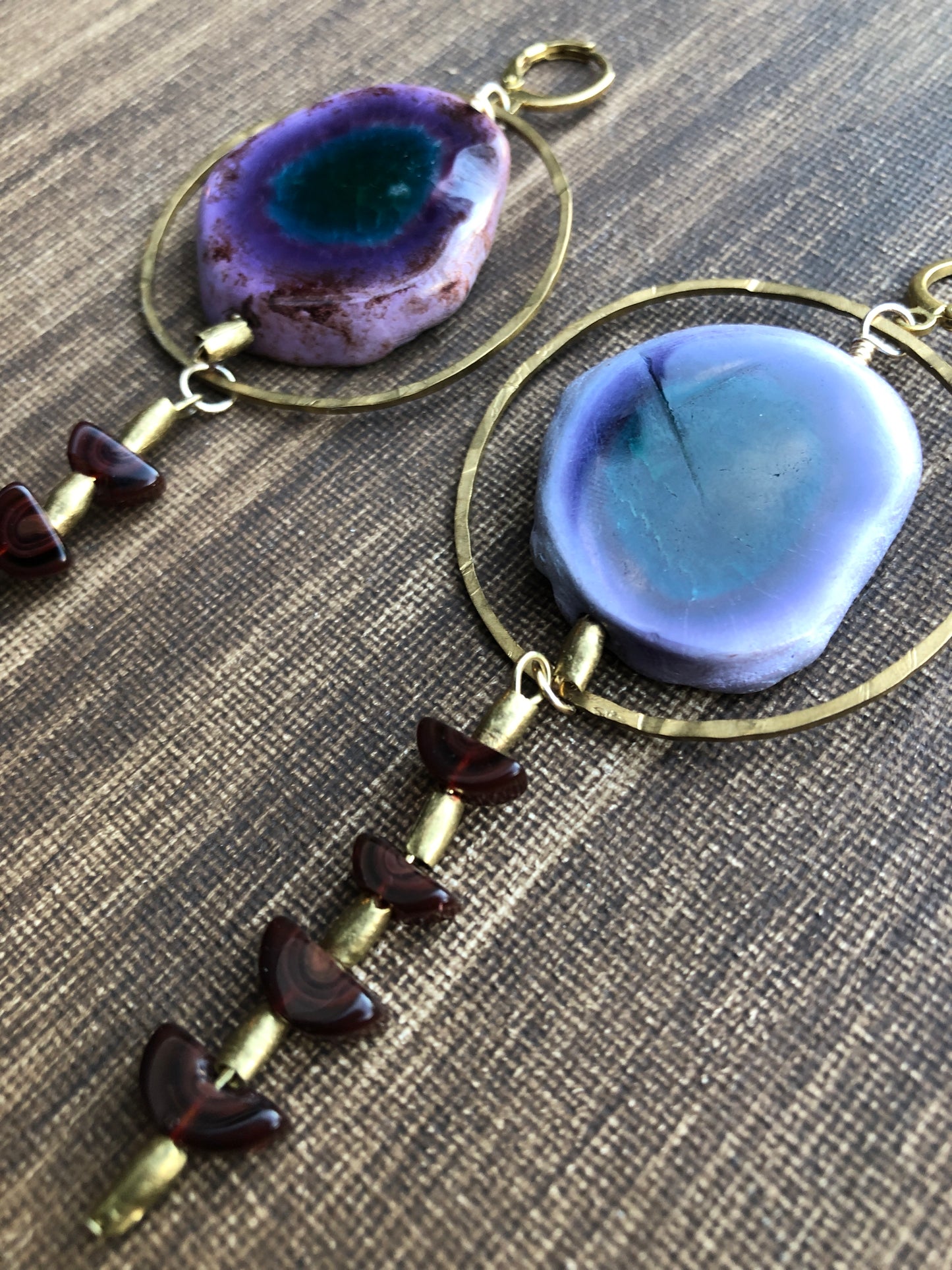 SUSPEND LOGIC agate slice earrings